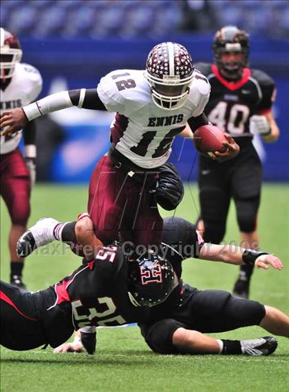 Thumbnail 3 in Rockwall-Heath vs. Ennis (Class 4A, Division II, Region 2 semifinal) photogallery.