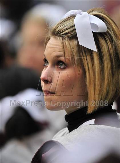Thumbnail 3 in Rockwall-Heath vs. Ennis (Class 4A, Division II, Region 2 semifinal) photogallery.