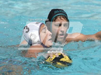 Thumbnail 2 in Aliso Niguel vs. Villa Park (Villa Park Classic) photogallery.