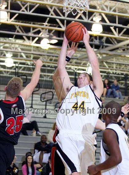 Thumbnail 1 in Argyle @ Crandall photogallery.