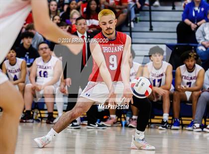 Thumbnail 3 in Fountain-Fort Carson vs. Thornton (CHSAA 5A Round 2) photogallery.