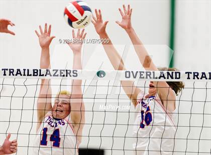Thumbnail 2 in Fountain-Fort Carson vs. Thornton (CHSAA 5A Round 2) photogallery.