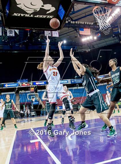 Thumbnail 1 in Castro Valley vs. St. Francis (CIF NorCal Regional D1 Final) photogallery.