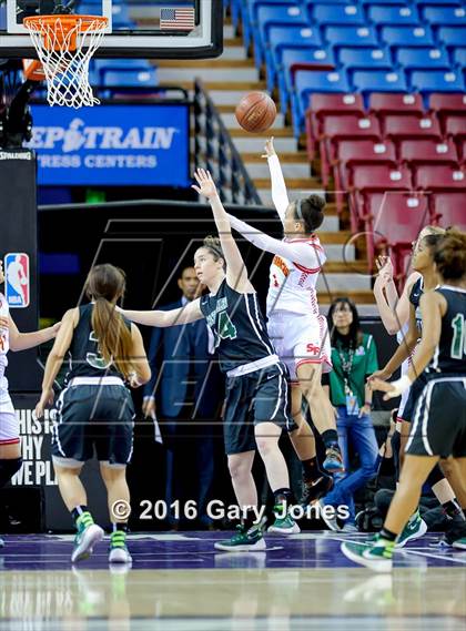 Thumbnail 1 in Castro Valley vs. St. Francis (CIF NorCal Regional D1 Final) photogallery.