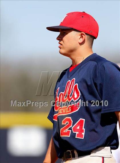 Thumbnail 3 in Halls vs Grainger County (Anderson County) photogallery.