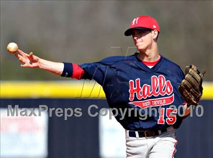 Thumbnail 1 in Halls vs Grainger County (Anderson County) photogallery.