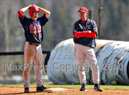 Thumbnail 2 in Halls vs Grainger County (Anderson County) photogallery.