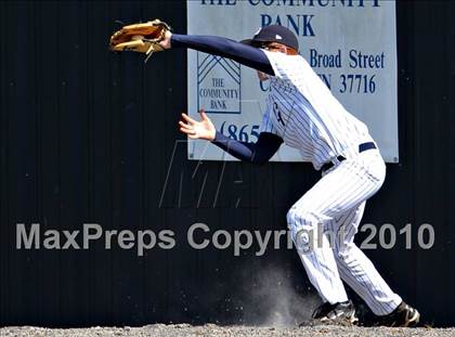 Thumbnail 1 in Halls vs Grainger County (Anderson County) photogallery.
