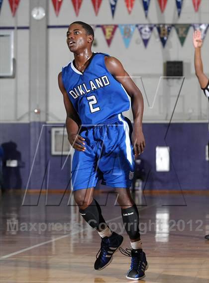 Thumbnail 1 in Oakland vs. West Ranch (St. Hope Elite Hoops Classic) photogallery.