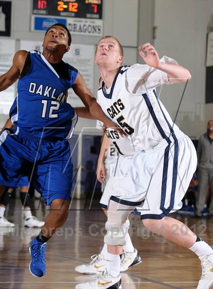 Thumbnail 2 in Oakland vs. West Ranch (St. Hope Elite Hoops Classic) photogallery.