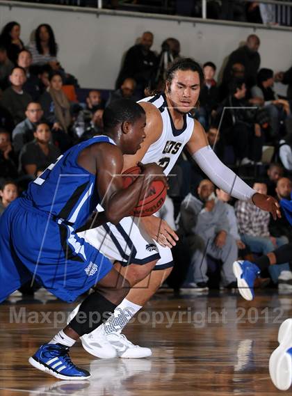 Thumbnail 3 in Oakland vs. West Ranch (St. Hope Elite Hoops Classic) photogallery.