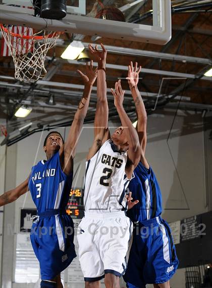 Thumbnail 1 in Oakland vs. West Ranch (St. Hope Elite Hoops Classic) photogallery.