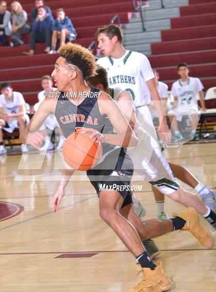 Thumbnail 1 in Central vs. Palo Verde (Rancho Mirage Holiday Invitational) photogallery.