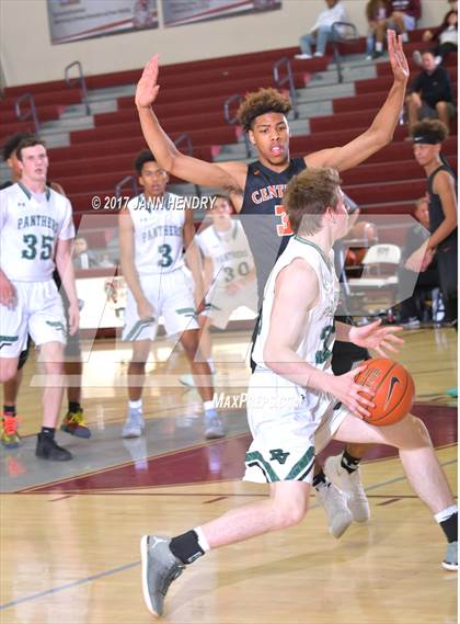 Thumbnail 1 in Central vs. Palo Verde (Rancho Mirage Holiday Invitational) photogallery.