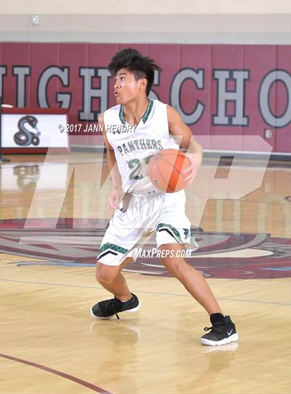 Thumbnail 3 in Central vs. Palo Verde (Rancho Mirage Holiday Invitational) photogallery.