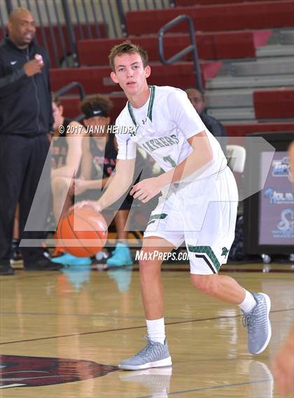 Thumbnail 3 in Central vs. Palo Verde (Rancho Mirage Holiday Invitational) photogallery.