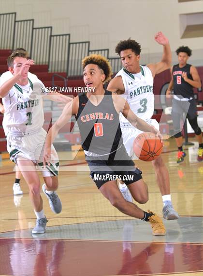 Thumbnail 1 in Central vs. Palo Verde (Rancho Mirage Holiday Invitational) photogallery.