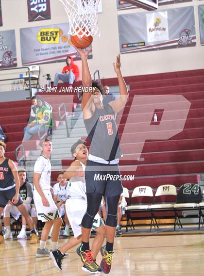 Thumbnail 3 in Central vs. Palo Verde (Rancho Mirage Holiday Invitational) photogallery.