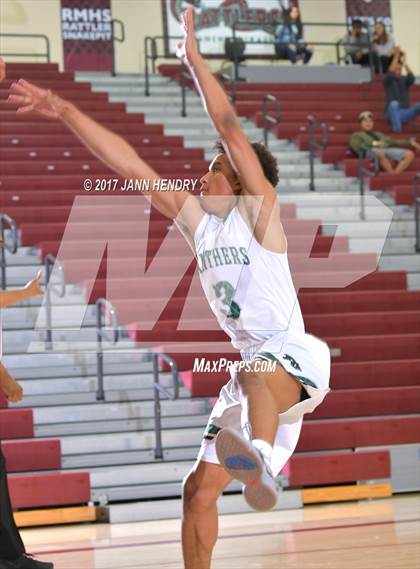 Thumbnail 3 in Central vs. Palo Verde (Rancho Mirage Holiday Invitational) photogallery.