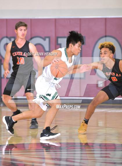 Thumbnail 1 in Central vs. Palo Verde (Rancho Mirage Holiday Invitational) photogallery.