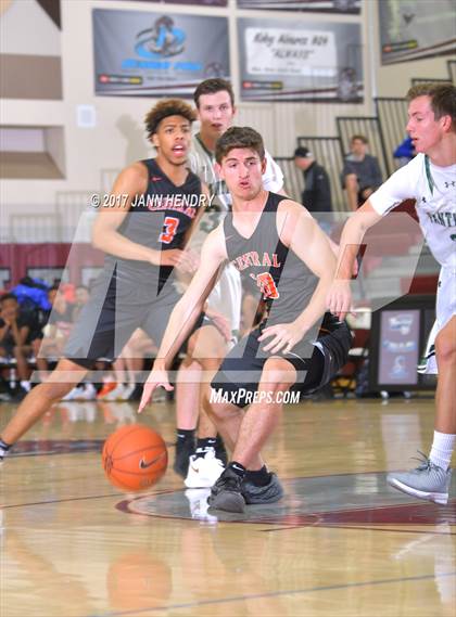 Thumbnail 2 in Central vs. Palo Verde (Rancho Mirage Holiday Invitational) photogallery.