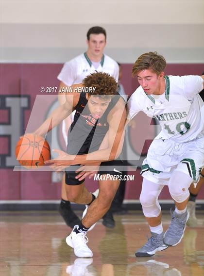 Thumbnail 3 in Central vs. Palo Verde (Rancho Mirage Holiday Invitational) photogallery.