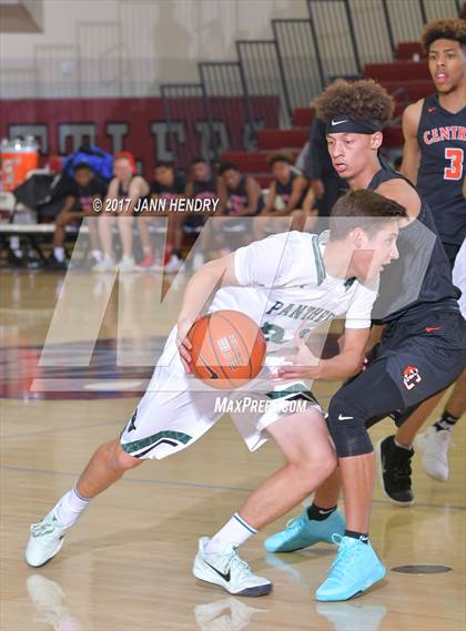 Thumbnail 3 in Central vs. Palo Verde (Rancho Mirage Holiday Invitational) photogallery.