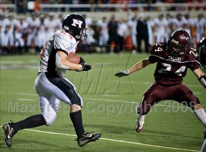 Thumbnail 3 in Morgan vs. Hurricane photogallery.