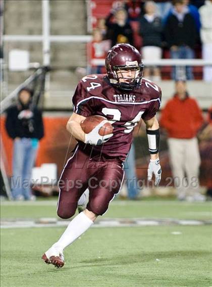 Thumbnail 2 in Morgan vs. Hurricane photogallery.