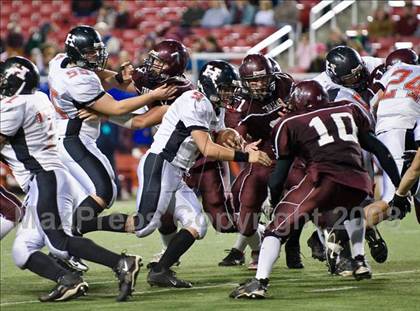 Thumbnail 1 in Morgan vs. Hurricane photogallery.