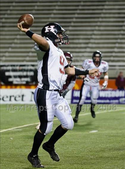 Thumbnail 3 in Morgan vs. Hurricane photogallery.