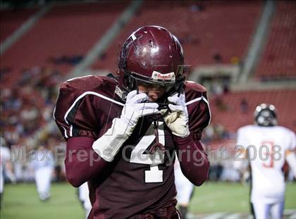 Thumbnail 3 in Morgan vs. Hurricane photogallery.