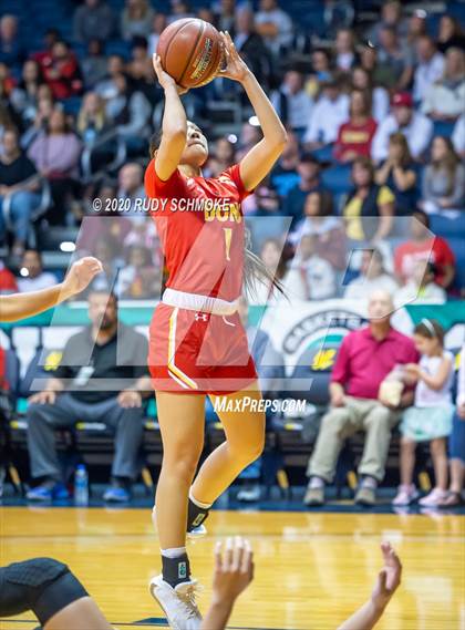 Thumbnail 2 in Cathedral Catholic vs. La Jolla Country Day (CIF SDS Girls Open Divistion Finals) photogallery.
