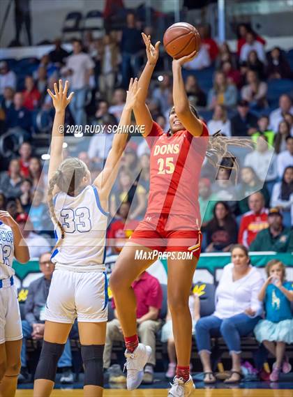 Thumbnail 3 in Cathedral Catholic vs. La Jolla Country Day (CIF SDS Girls Open Divistion Finals) photogallery.