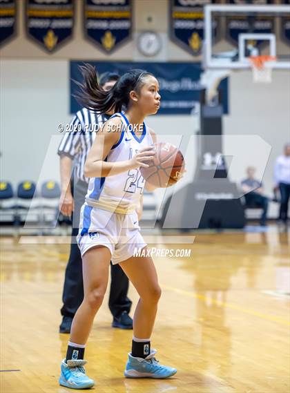 Thumbnail 1 in Cathedral Catholic vs. La Jolla Country Day (CIF SDS Girls Open Divistion Finals) photogallery.