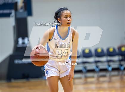 Thumbnail 2 in Cathedral Catholic vs. La Jolla Country Day (CIF SDS Girls Open Divistion Finals) photogallery.