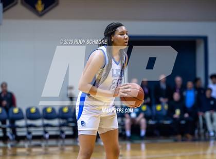 Thumbnail 3 in Cathedral Catholic vs. La Jolla Country Day (CIF SDS Girls Open Divistion Finals) photogallery.