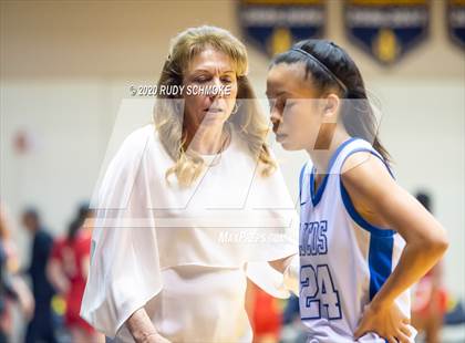Thumbnail 3 in Cathedral Catholic vs. La Jolla Country Day (CIF SDS Girls Open Divistion Finals) photogallery.