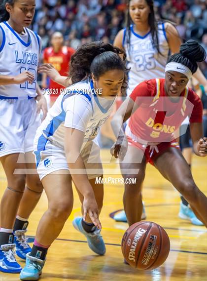 Thumbnail 3 in Cathedral Catholic vs. La Jolla Country Day (CIF SDS Girls Open Divistion Finals) photogallery.