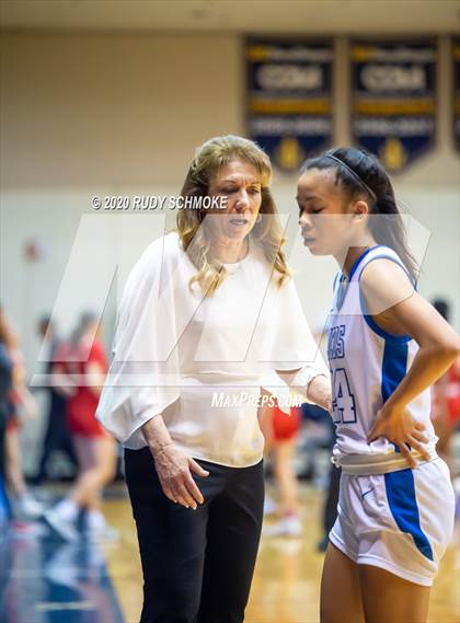 Thumbnail 2 in Cathedral Catholic vs. La Jolla Country Day (CIF SDS Girls Open Divistion Finals) photogallery.