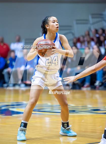 Thumbnail 3 in Cathedral Catholic vs. La Jolla Country Day (CIF SDS Girls Open Divistion Finals) photogallery.