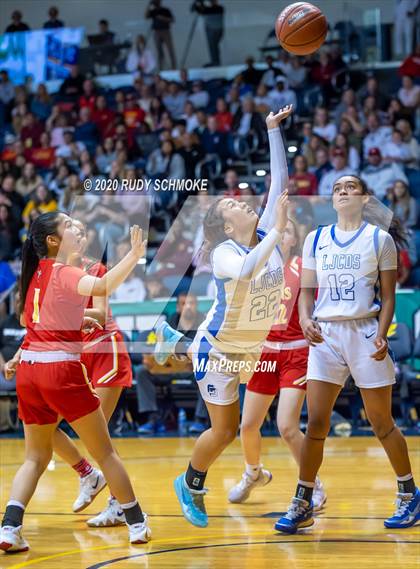Thumbnail 2 in Cathedral Catholic vs. La Jolla Country Day (CIF SDS Girls Open Divistion Finals) photogallery.
