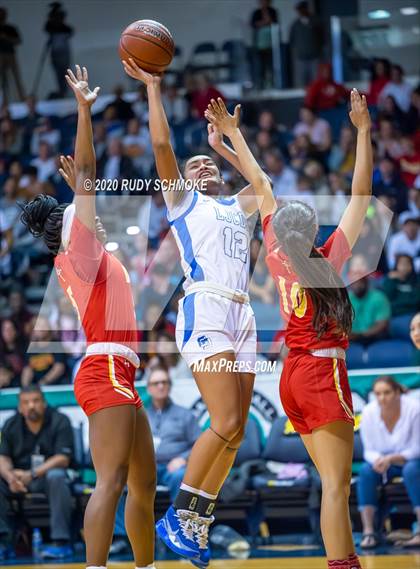Thumbnail 3 in Cathedral Catholic vs. La Jolla Country Day (CIF SDS Girls Open Divistion Finals) photogallery.