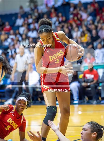 Thumbnail 3 in Cathedral Catholic vs. La Jolla Country Day (CIF SDS Girls Open Divistion Finals) photogallery.