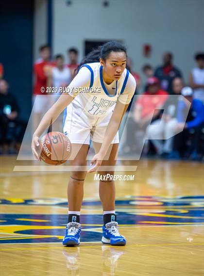 Thumbnail 1 in Cathedral Catholic vs. La Jolla Country Day (CIF SDS Girls Open Divistion Finals) photogallery.