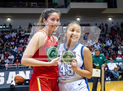 Thumbnail 3 in Cathedral Catholic vs. La Jolla Country Day (CIF SDS Girls Open Divistion Finals) photogallery.