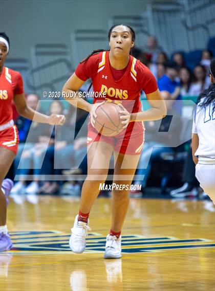 Thumbnail 3 in Cathedral Catholic vs. La Jolla Country Day (CIF SDS Girls Open Divistion Finals) photogallery.