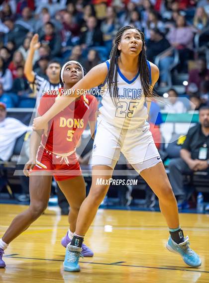 Thumbnail 3 in Cathedral Catholic vs. La Jolla Country Day (CIF SDS Girls Open Divistion Finals) photogallery.
