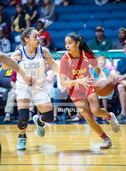 Thumbnail 1 in Cathedral Catholic vs. La Jolla Country Day (CIF SDS Girls Open Divistion Finals) photogallery.