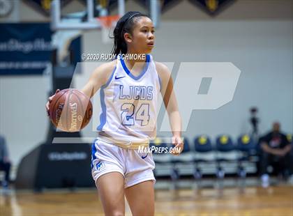 Thumbnail 2 in Cathedral Catholic vs. La Jolla Country Day (CIF SDS Girls Open Divistion Finals) photogallery.